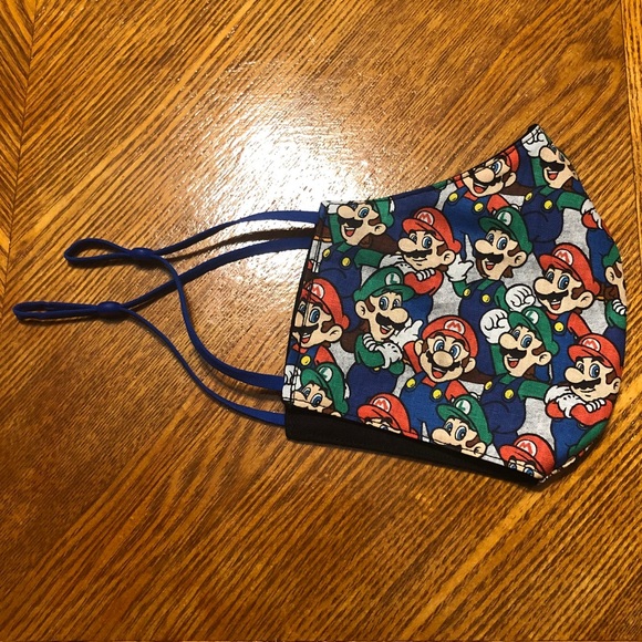 Non medical cloth face mask - Super Mario Bros - Picture 2 of 2